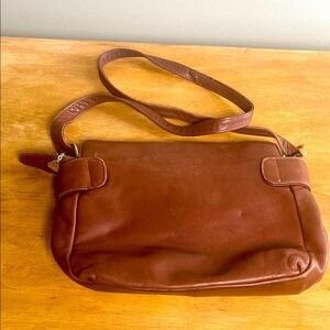 Vintage Brio Brown Buttery Crossbody Leather Bag